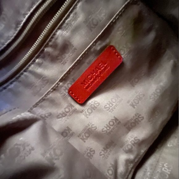 Michael Kors Dillon satchel purse bag, authentic - Picture 10 of 10